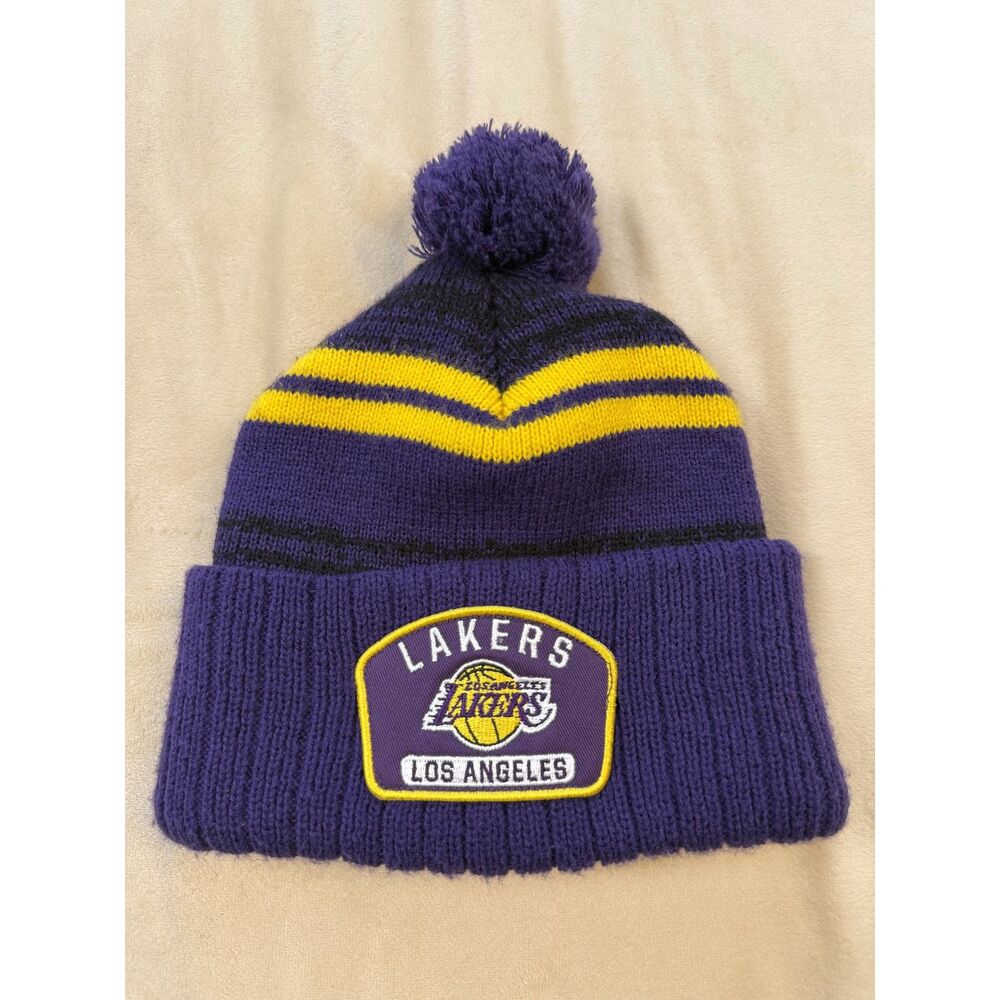 Los Angeles Lakers Fan Favorite Purple Pom Beanie NBA